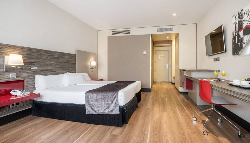  Hotel ILUNION Barcelona Barcellona